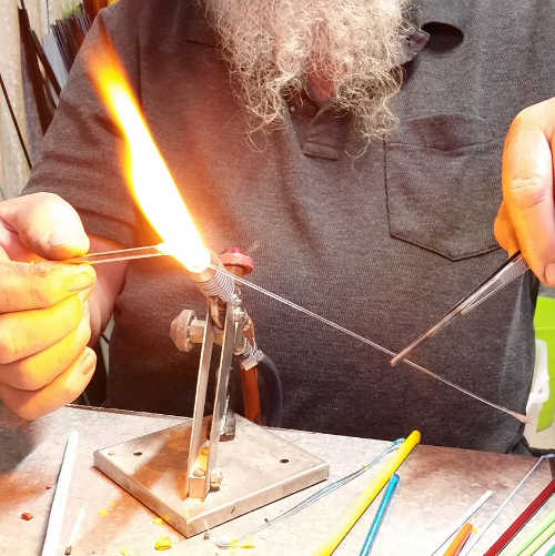 Glasslampworkbeginners class Pauline Delaney